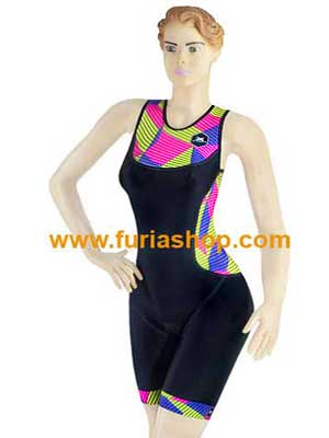 enterito deportivo mujer triatlon