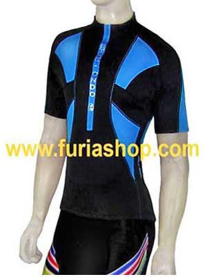 Remera Etxeondo de fibra de carbono